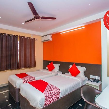 Oyo 22837 Chairmen'S Hotel Bengaluru Zewnętrze zdjęcie