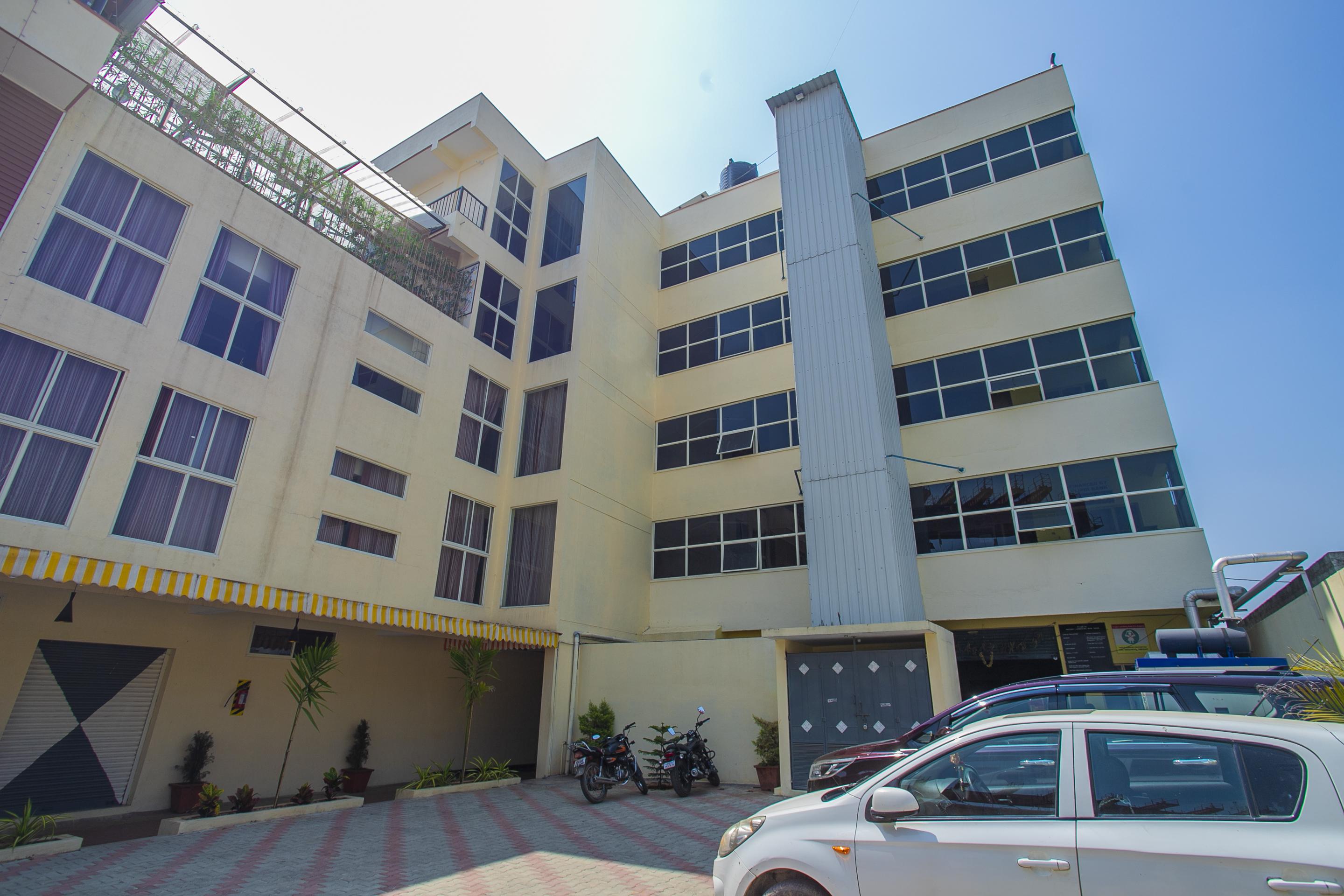 Oyo 22837 Chairmen'S Hotel Bengaluru Zewnętrze zdjęcie