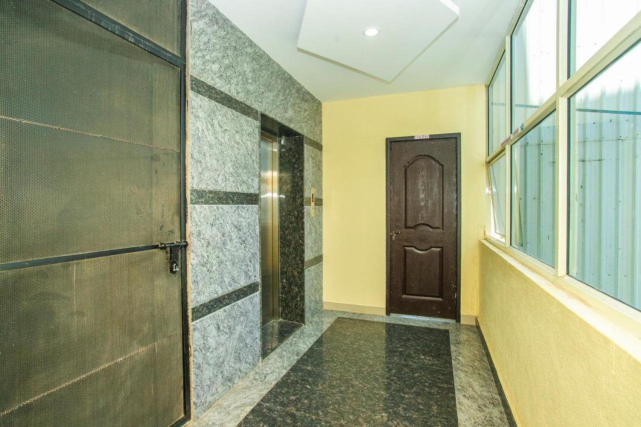 Oyo 22837 Chairmen'S Hotel Bengaluru Zewnętrze zdjęcie